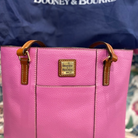 Dooney & Bourke Small Lexington Shopper - Picture 4 of 6